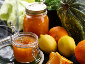 Marmeladburkar med squash och citrusfrukter